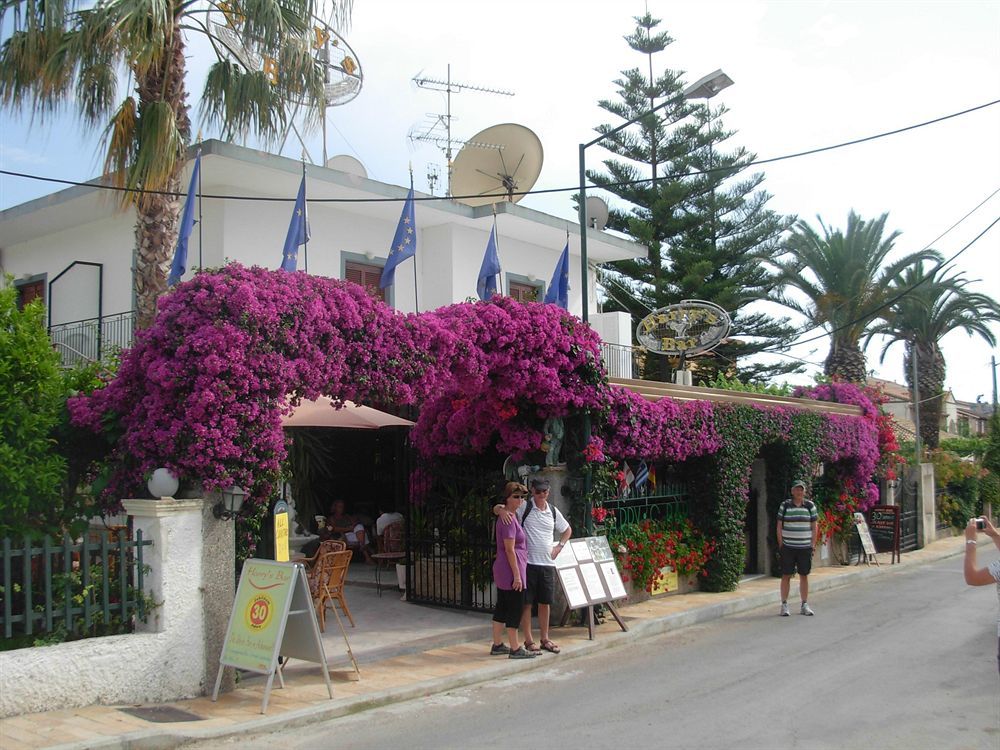 Feeloxenia Corfu Apartments Aharávi Kültér fotó